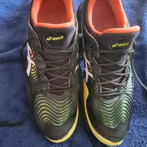 ASICS tennis athletic shoes for men